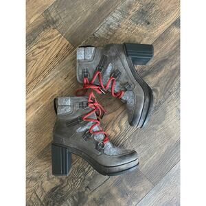 Like New Sorel Blake Lace Boots in Quarry Grey (7M/EU38)